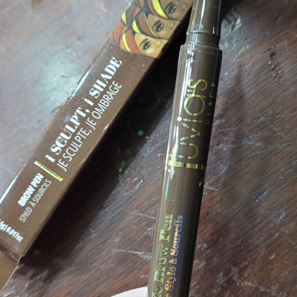 Juvias place Brow pen